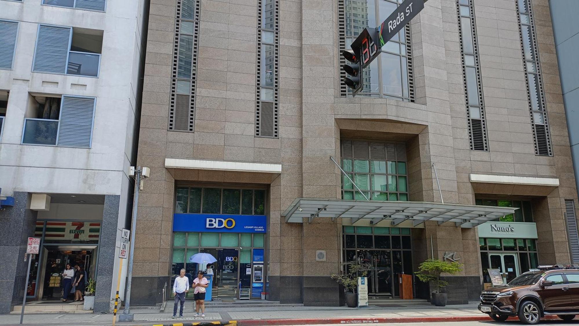 KL Executive Greenbelt  Manila Exterior foto