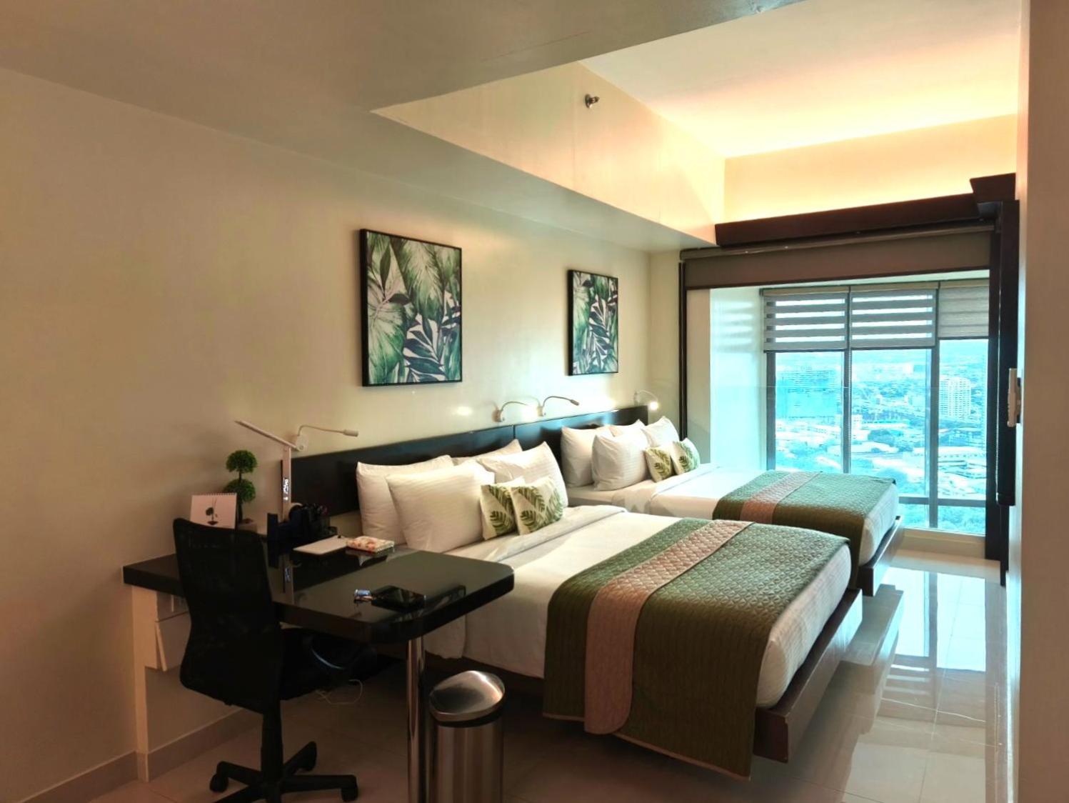 KL Executive Greenbelt  Manila Exterior foto